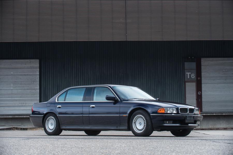  BMW L7 (E38) 1996 года  (WW) (фото 1 из 8)